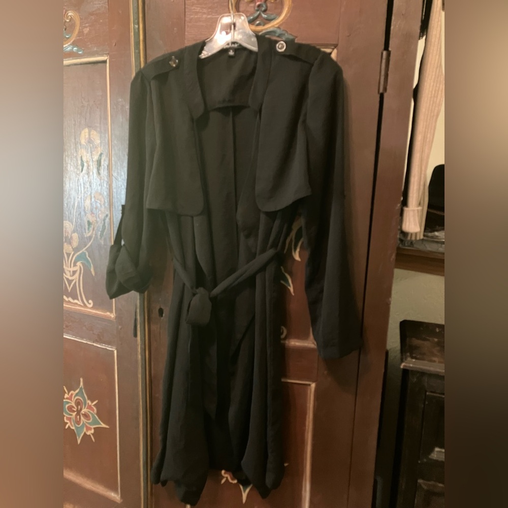 Lulu's Classic Black Trench Coat